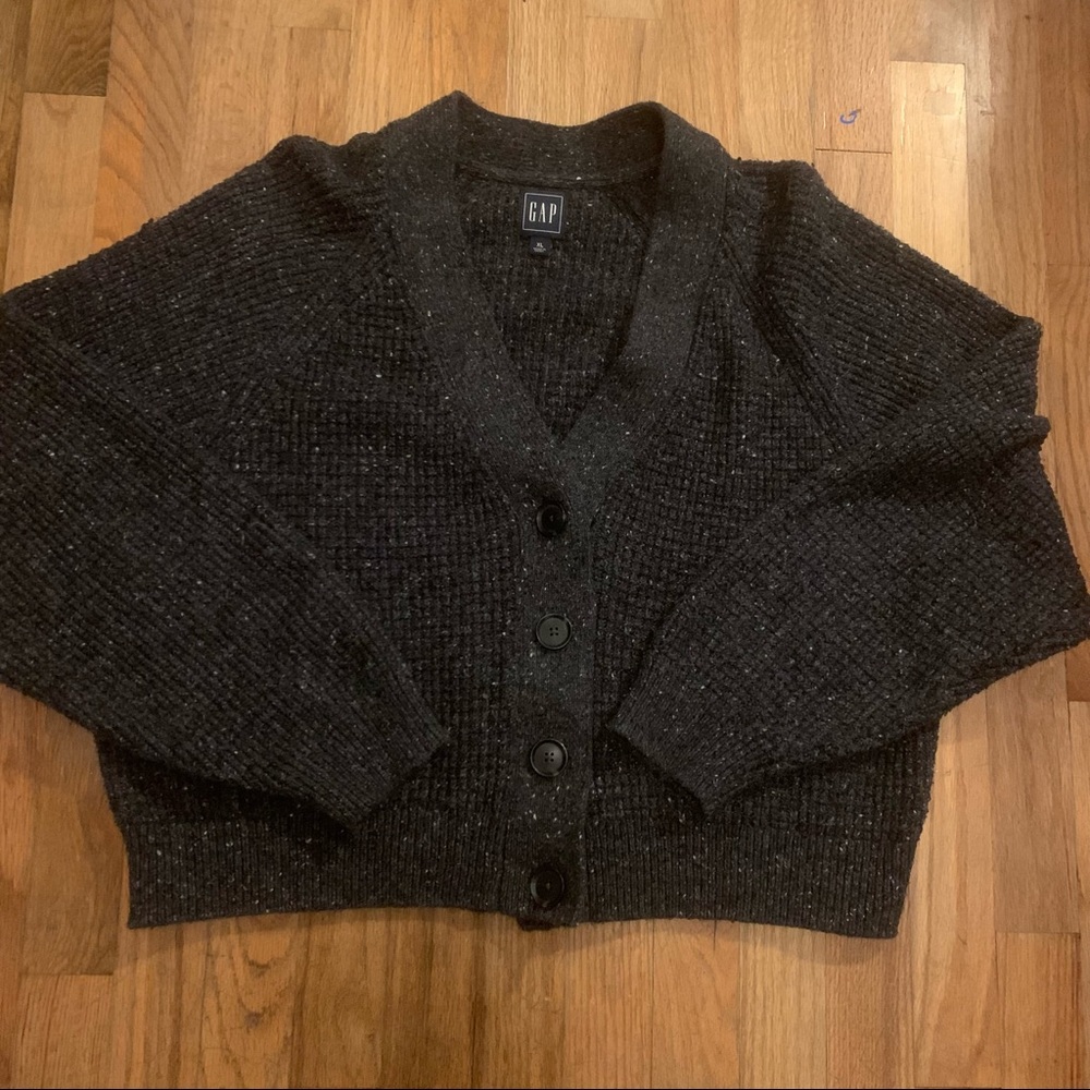 adorable cropped cardigan